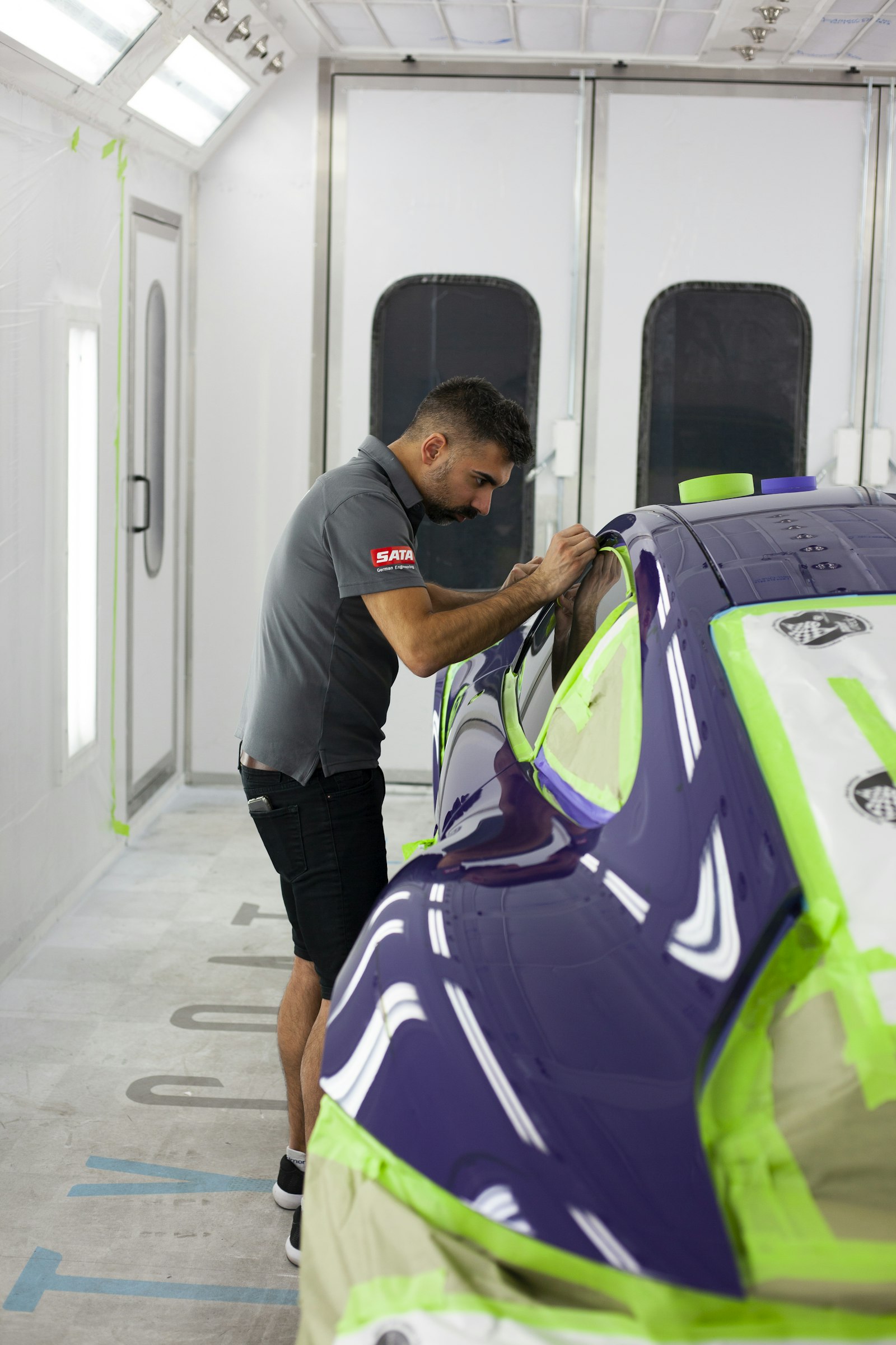 Panel and paint work in the spray booth